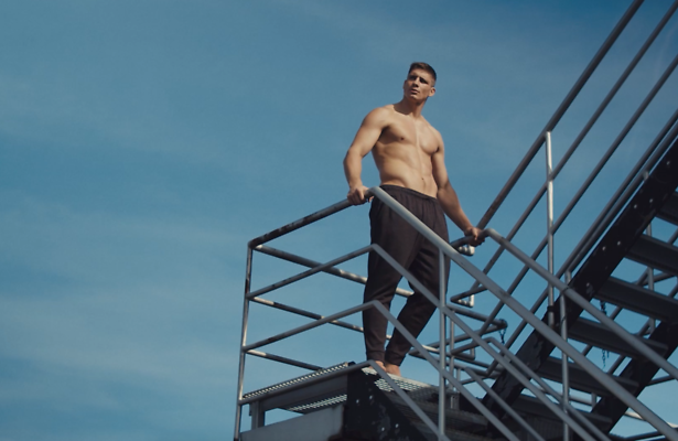 Oelala! De shoot van Rico Verhoeven voor Men's Health